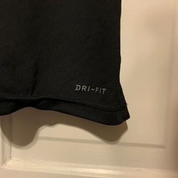 Saint Vincent College SVC Tennis Size Large Nike Dri-Fit Shirt - Picture 5 of 5